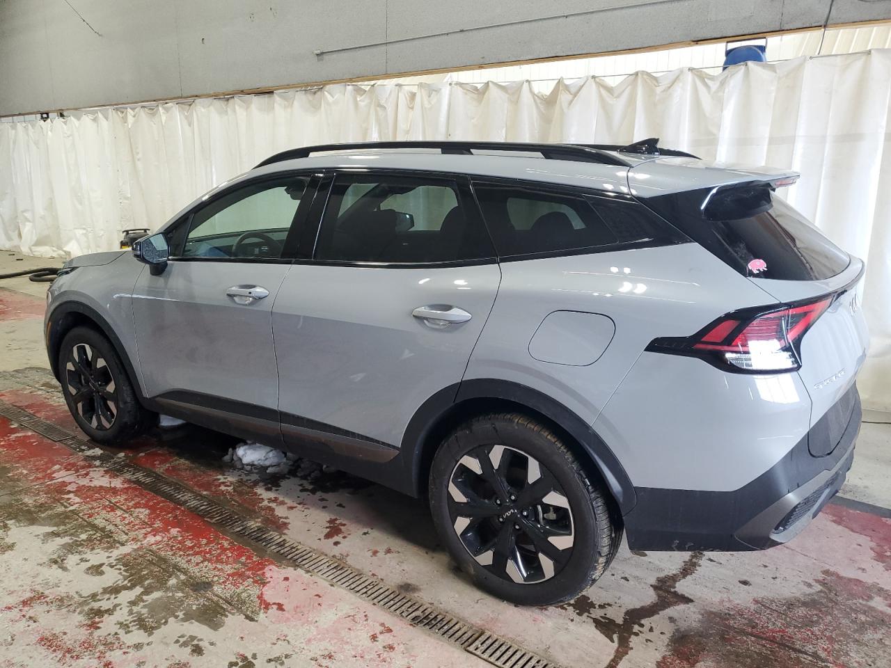 2024 Kia Sportage - Image 2