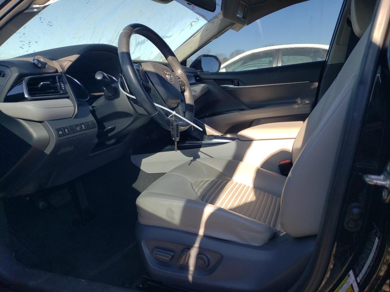 2019 Toyota Camry - Image 7