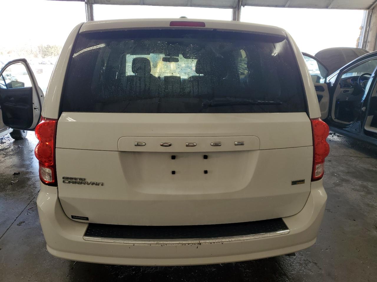 2016 Dodge Caravan - Image 6