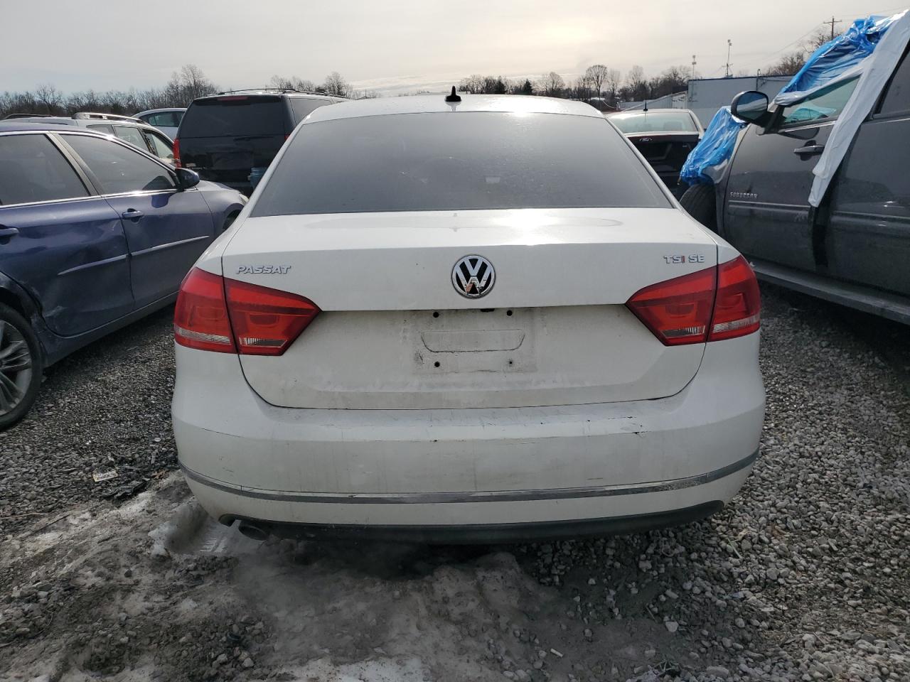 2015 Volkswagen Passat - Image 6