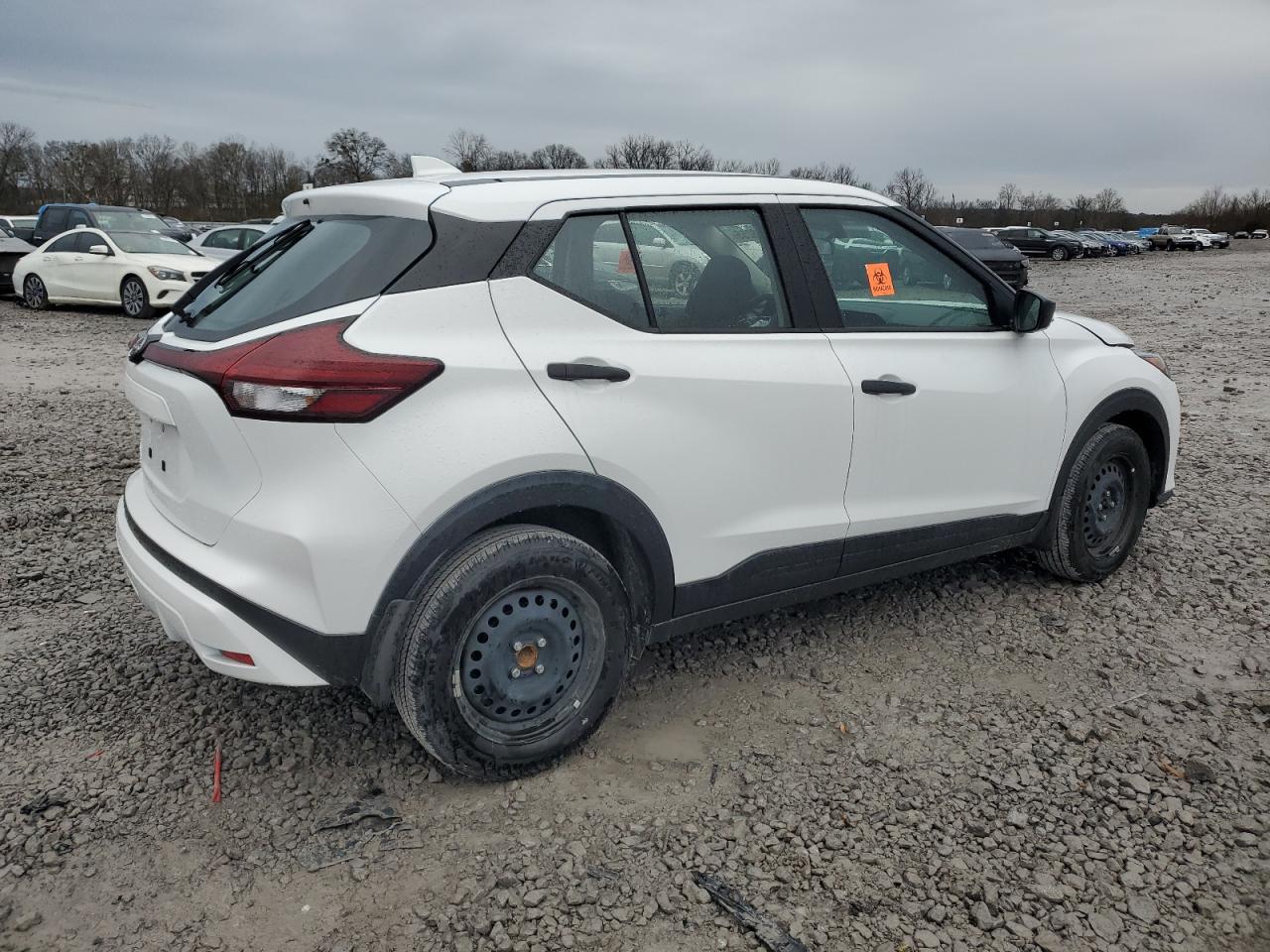 2024 Nissan Kicks - Image 3