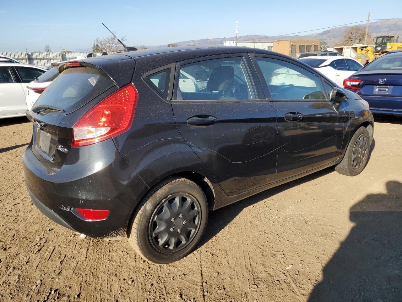 2012 Ford Fiesta - Image 3