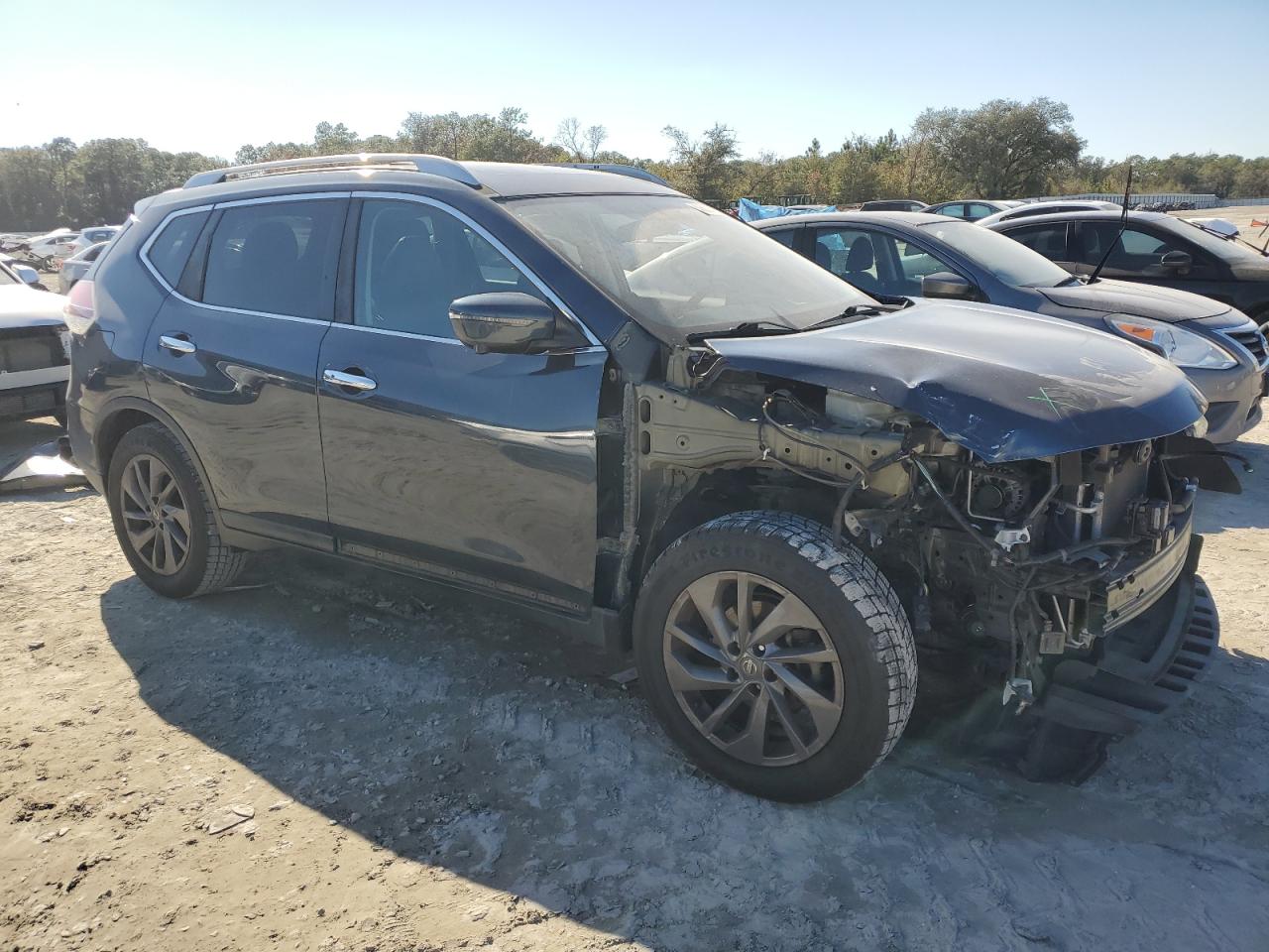 2016 Nissan Rogue - Image 4