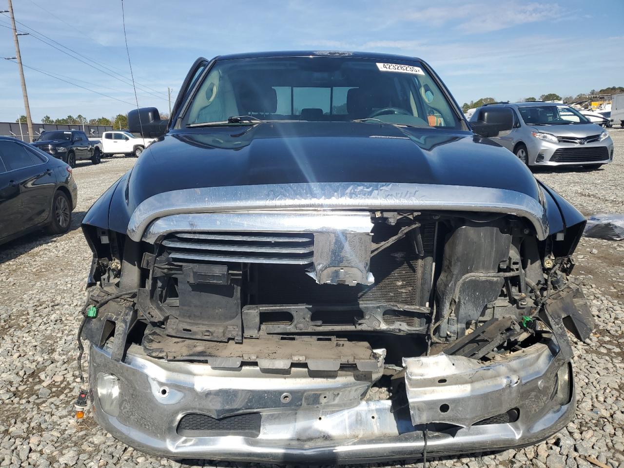 2014 RAM 1500 - Image 5