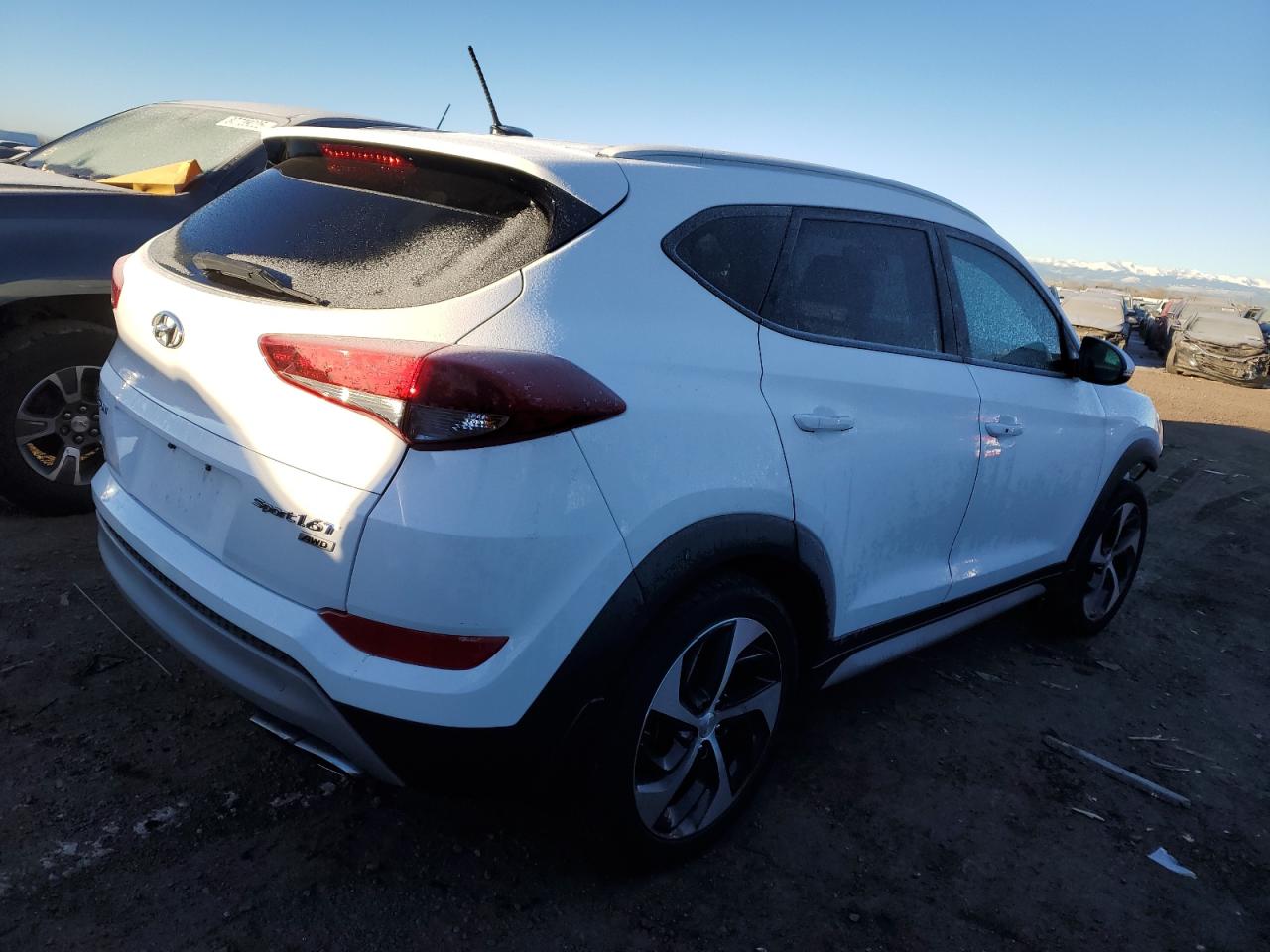 VIN KM8J3CA26HU444724 2017 HYUNDAI TUCSON no.3