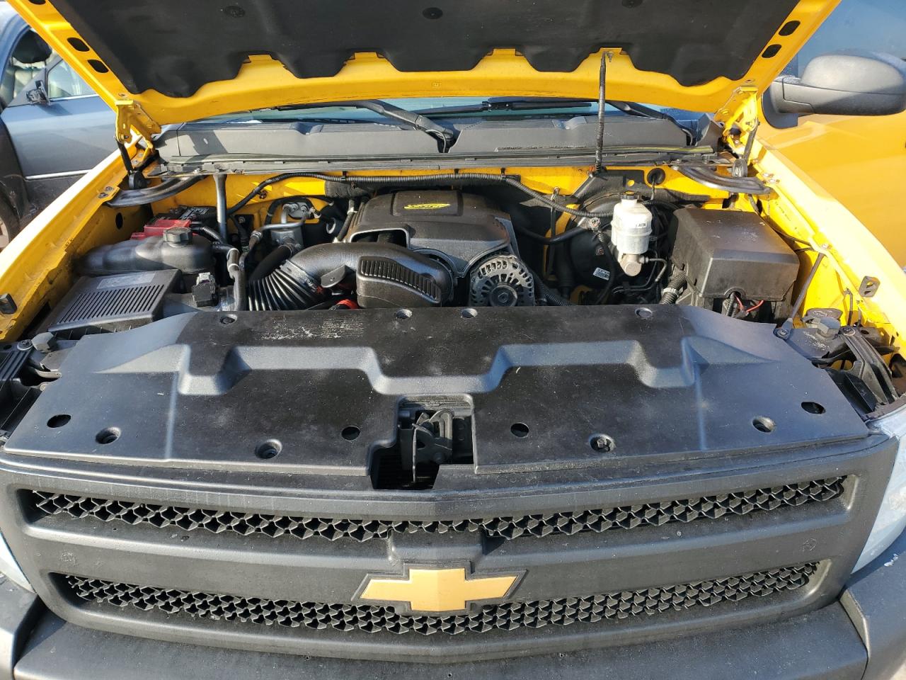 2012 Chevrolet Silverado - Image 11