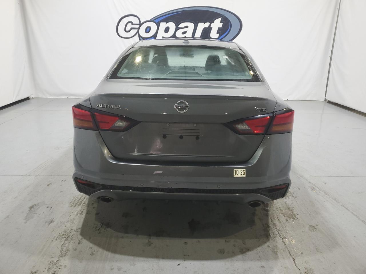 2021 Nissan Altima - Image 6
