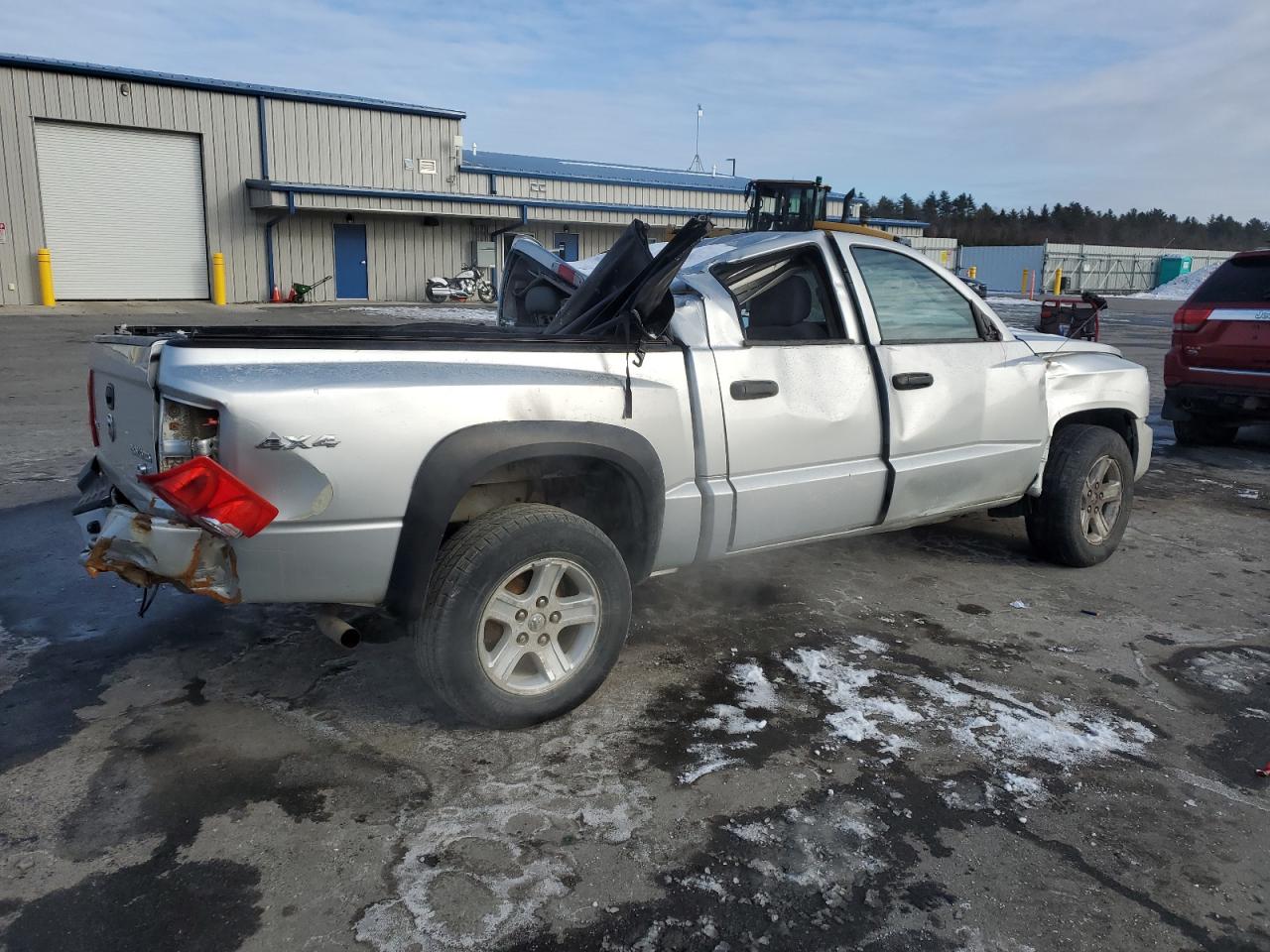 2011 Dodge Dakota - Image 3
