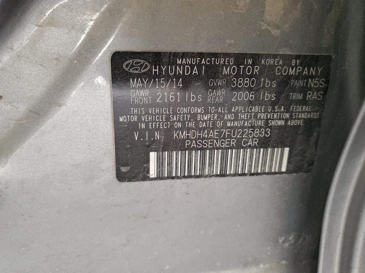 2015 Hyundai Elantra - Image 14