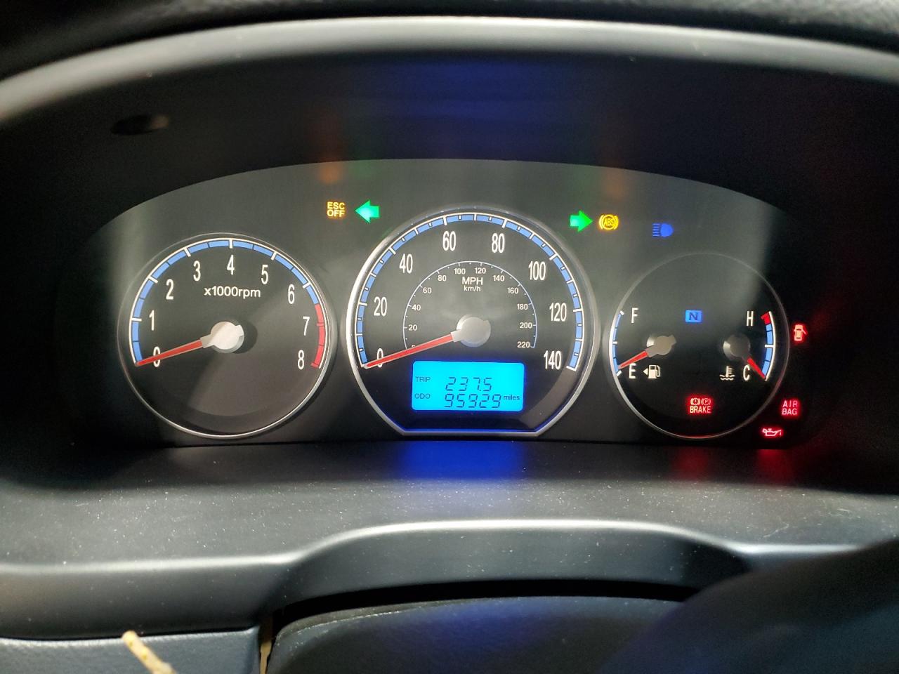 2009 Hyundai Santa Fe - Image 9