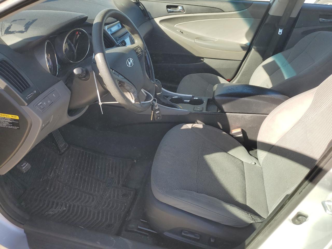 2013 Hyundai Sonata - Image 7