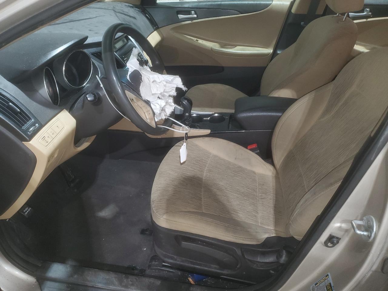 2011 Hyundai Sonata - Image 7