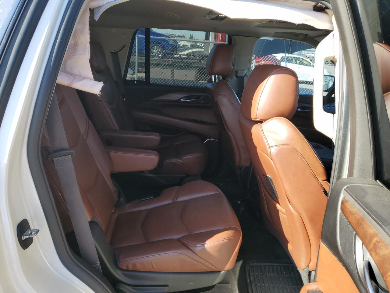 2015 Cadillac Escalade - Image 11