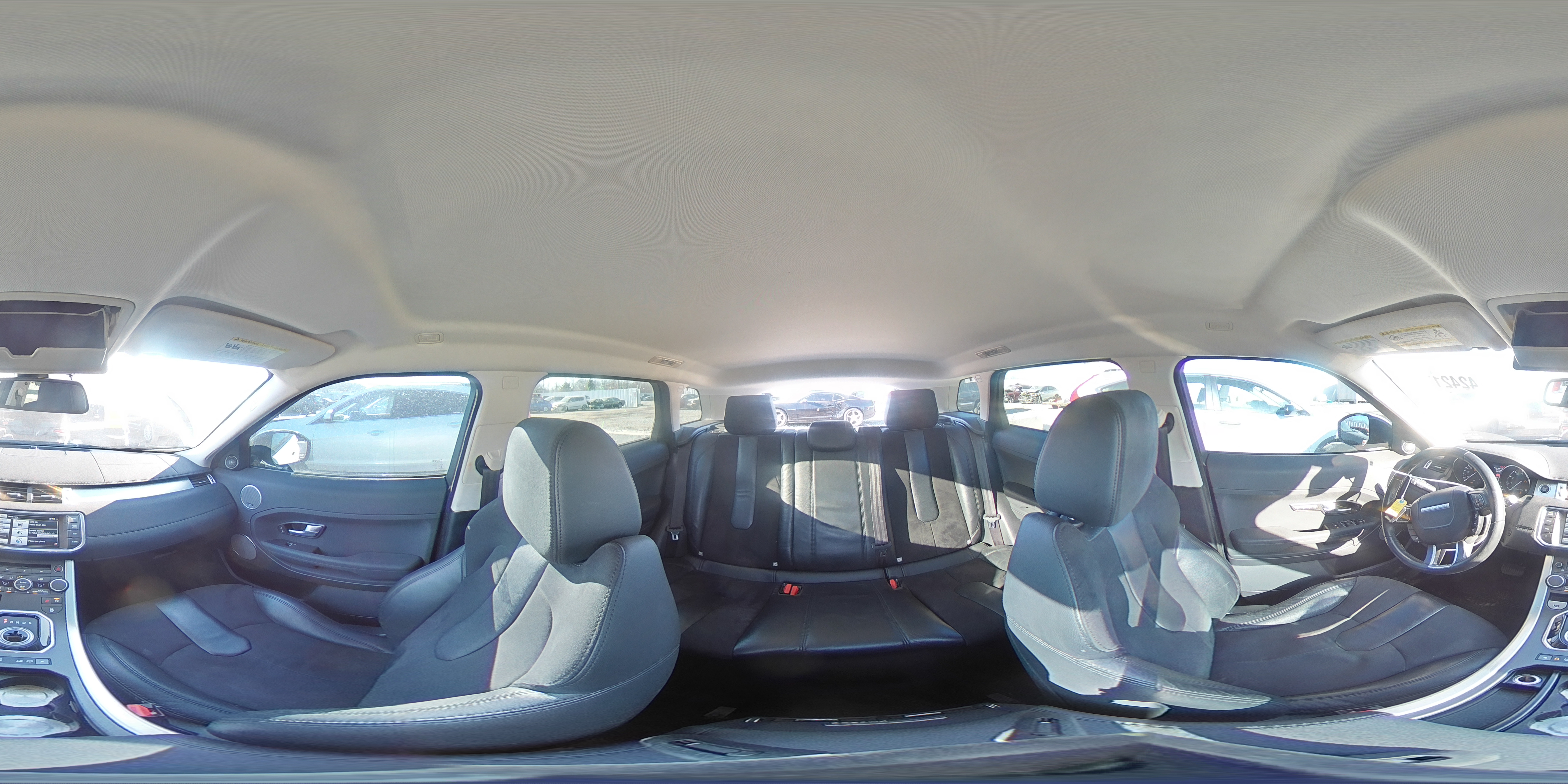 2015 Land Rover Range Rover - Image 16