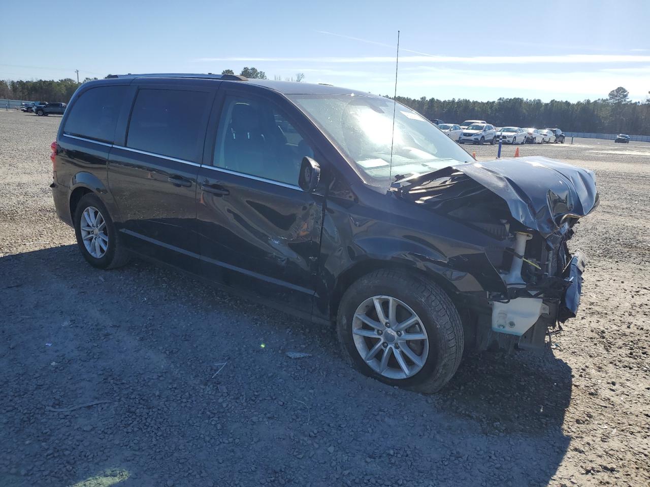 2019 Dodge Caravan - Image 4
