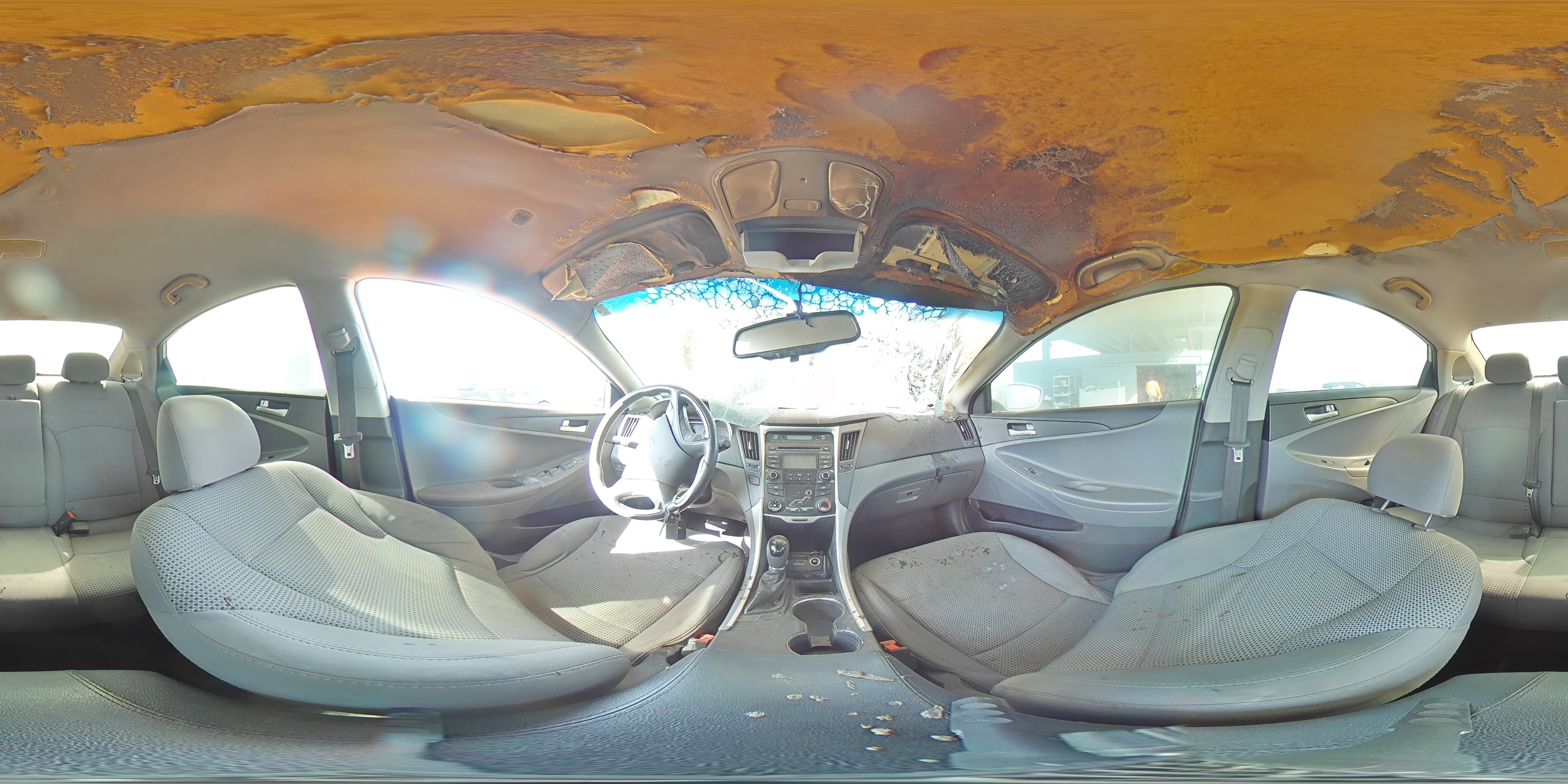 2012 Hyundai Sonata - Image 13