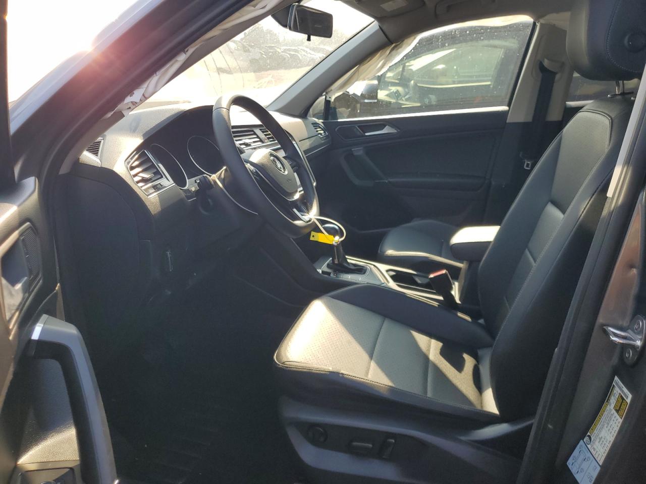 2020 Volkswagen Tiguan - Image 7