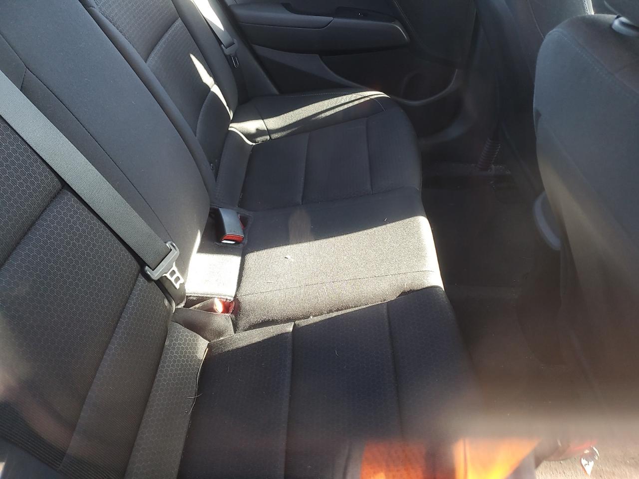 2018 Hyundai Elantra - Image 10