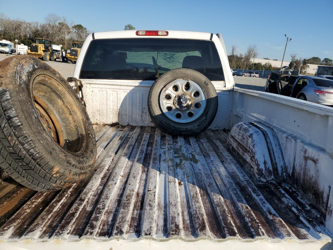 2005 GMC Sierra - Image 10