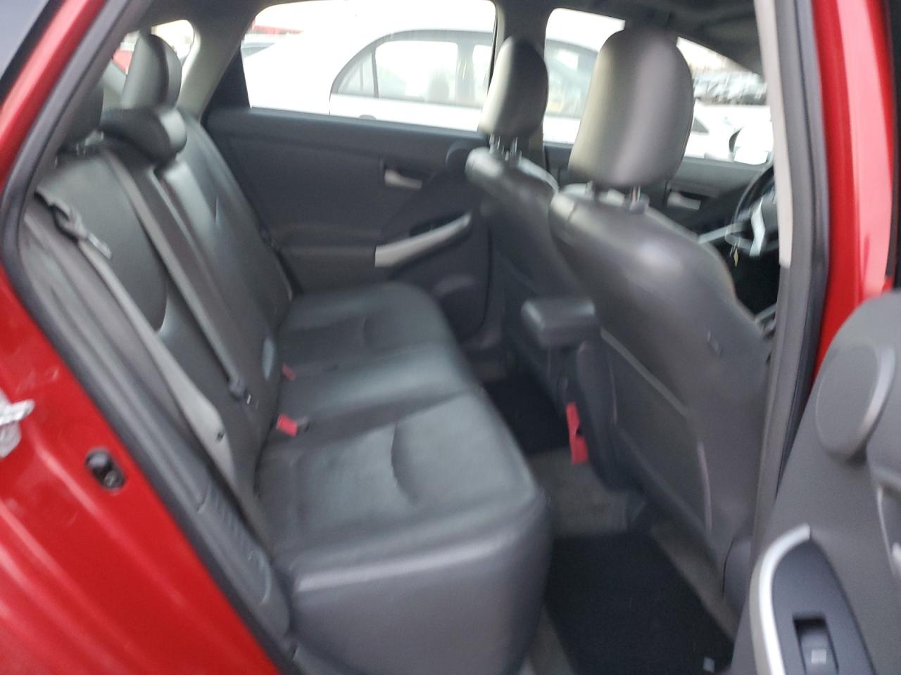 2010 Toyota Prius - Image 10