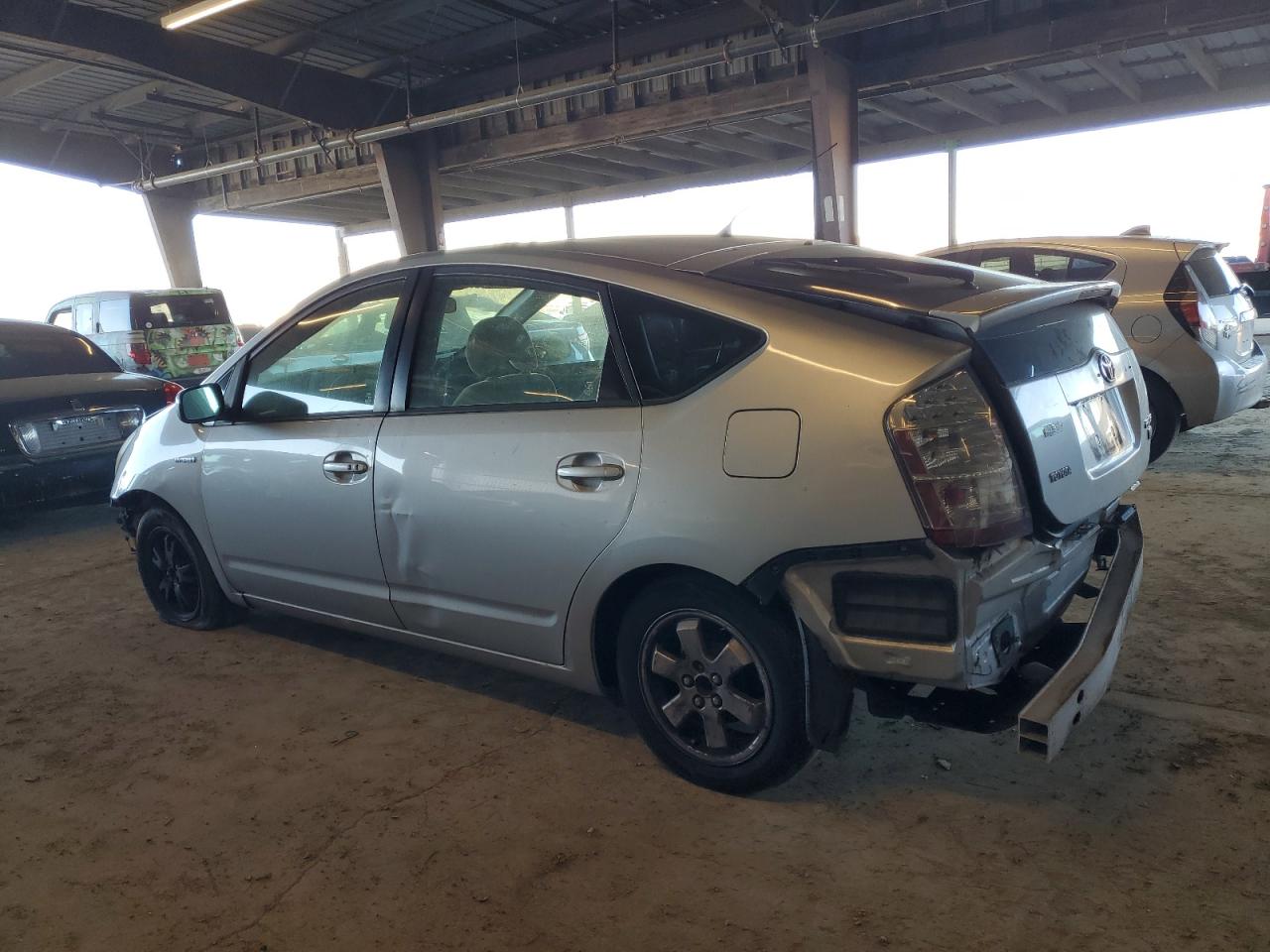 2006 Toyota Prius - Image 2