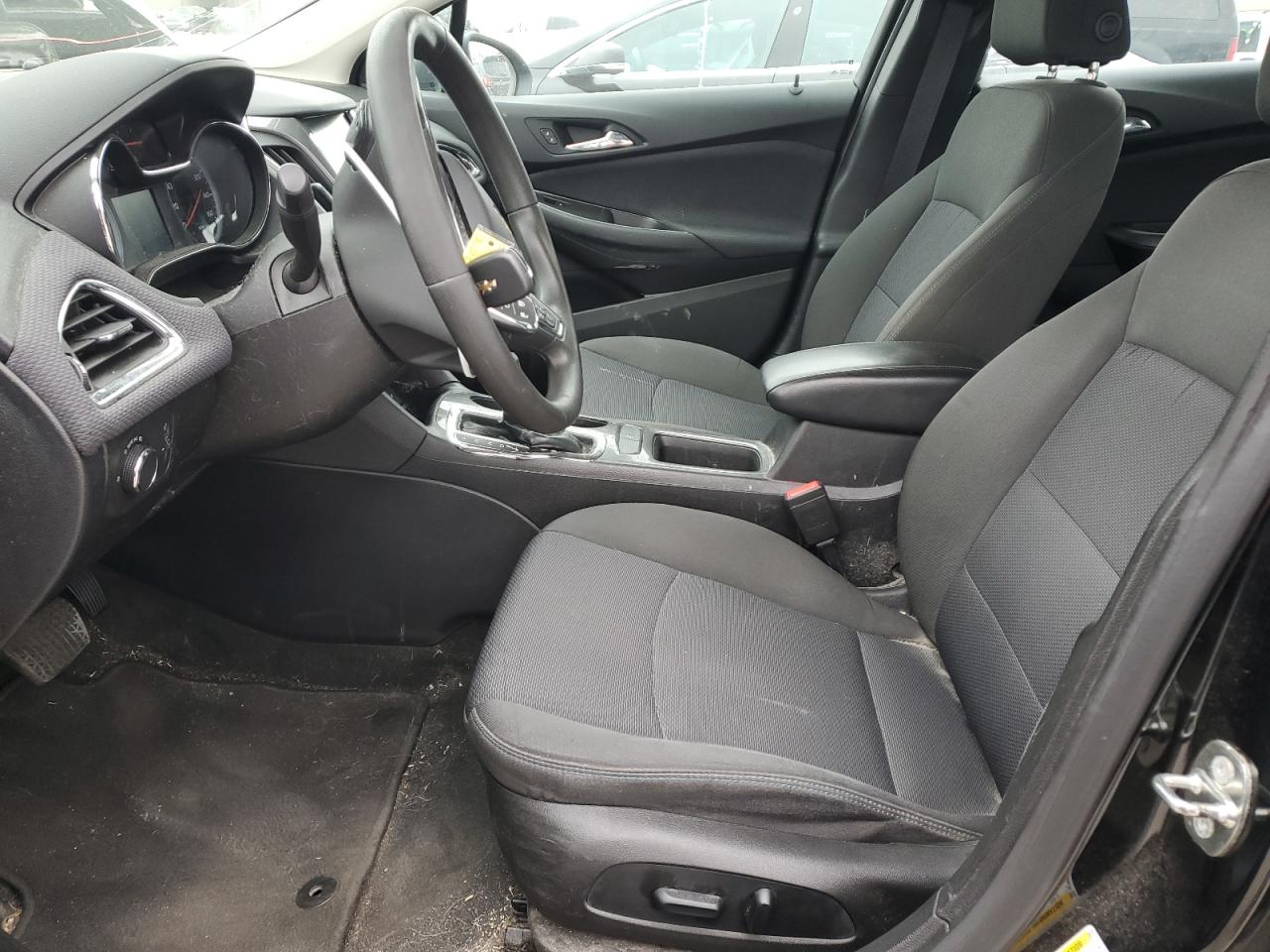 2018 Chevrolet Cruze - Image 7