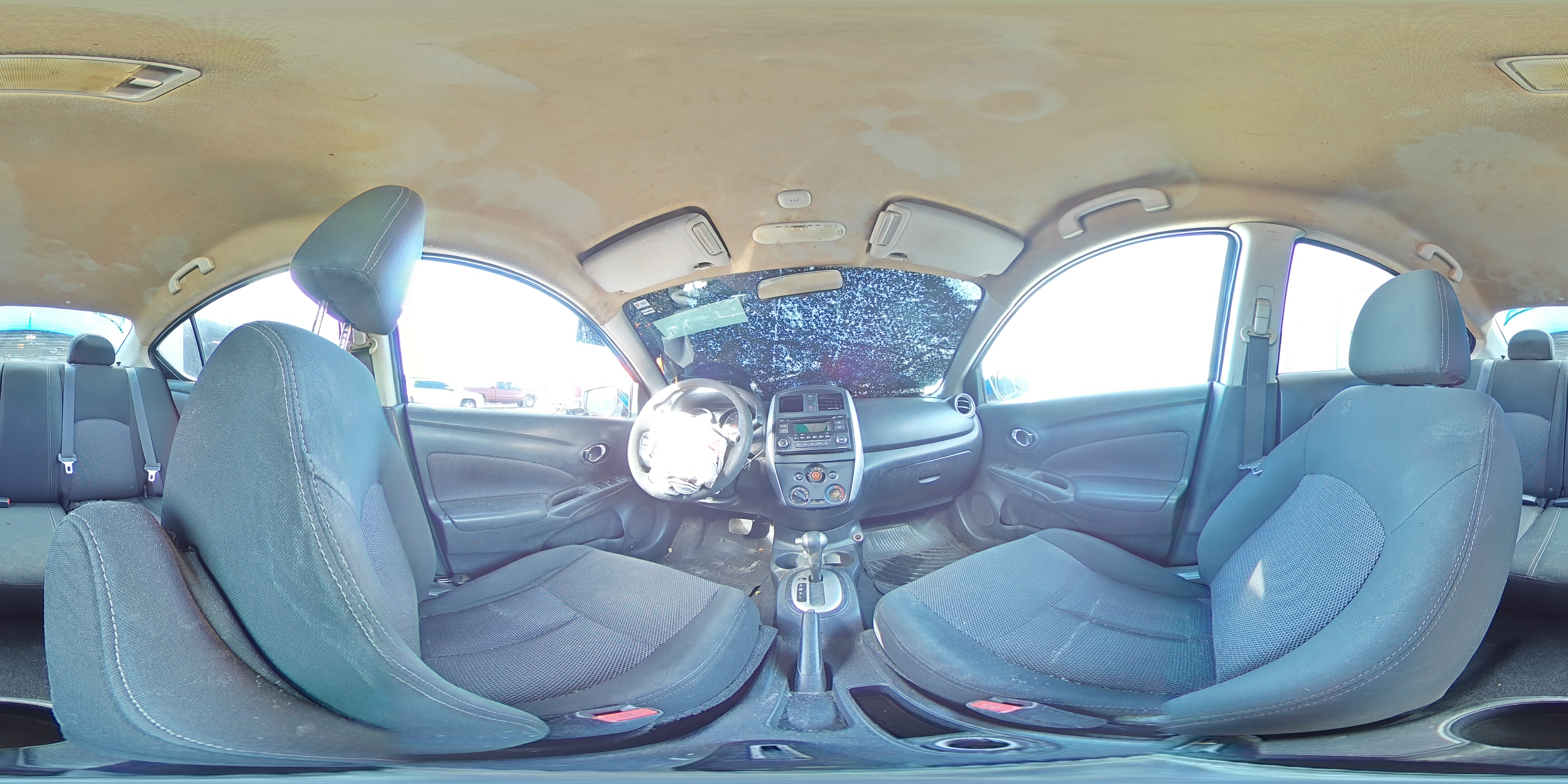 2017 Nissan Versa - Image 13