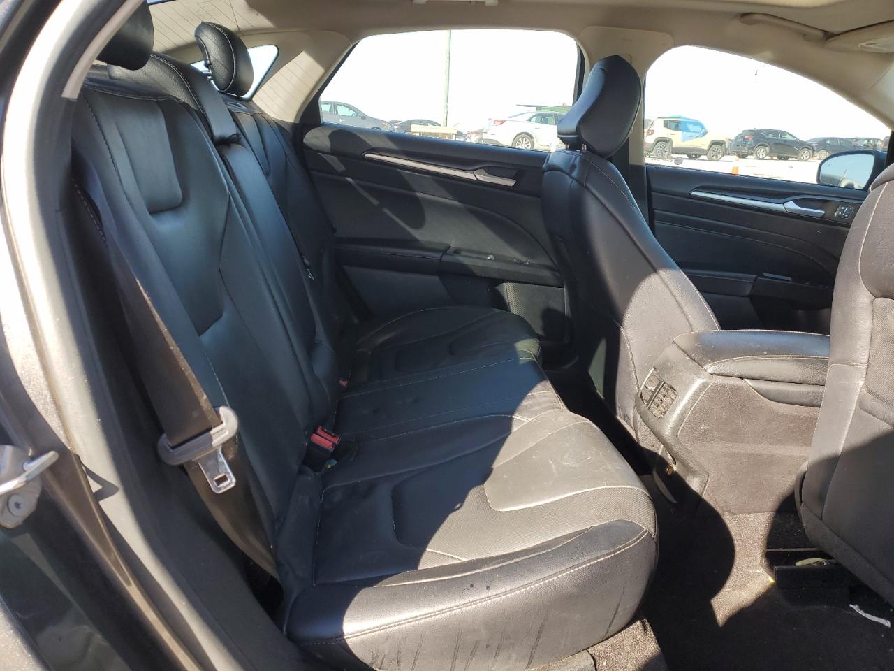 2020 Ford Fusion - Image 10