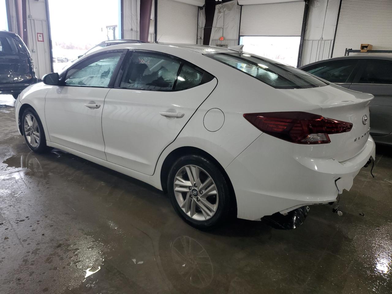2019 Hyundai Elantra - Image 2