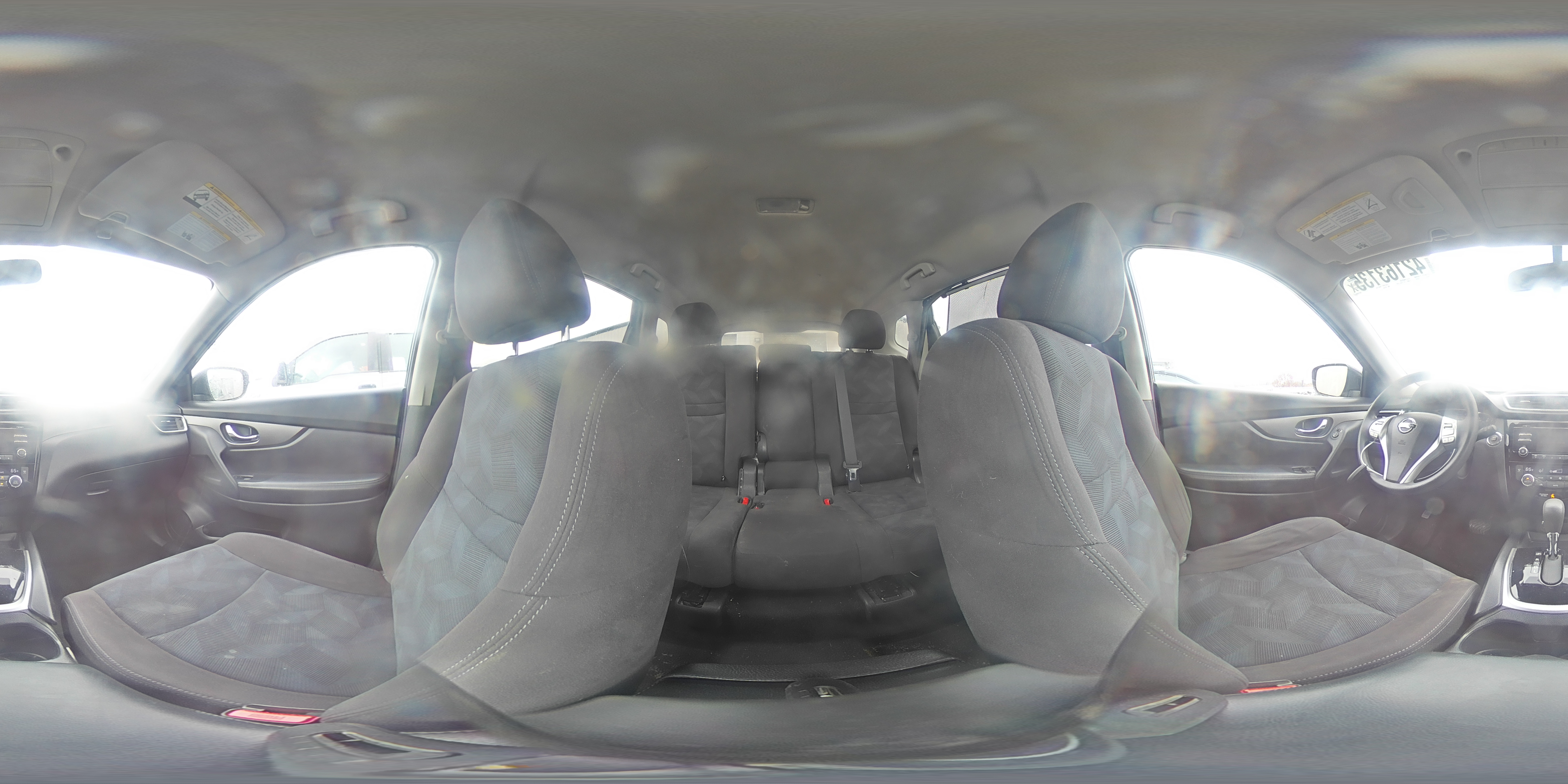 2015 Nissan Rogue - Image 15