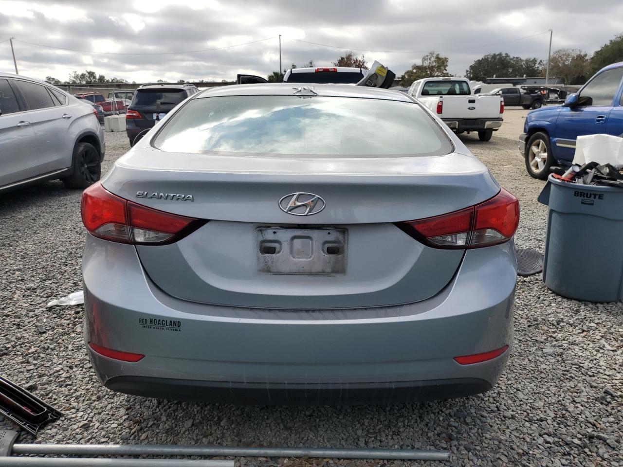 2016 Hyundai Elantra - Image 6