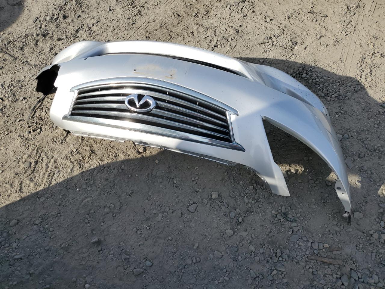 2010 Infiniti G - Image 12