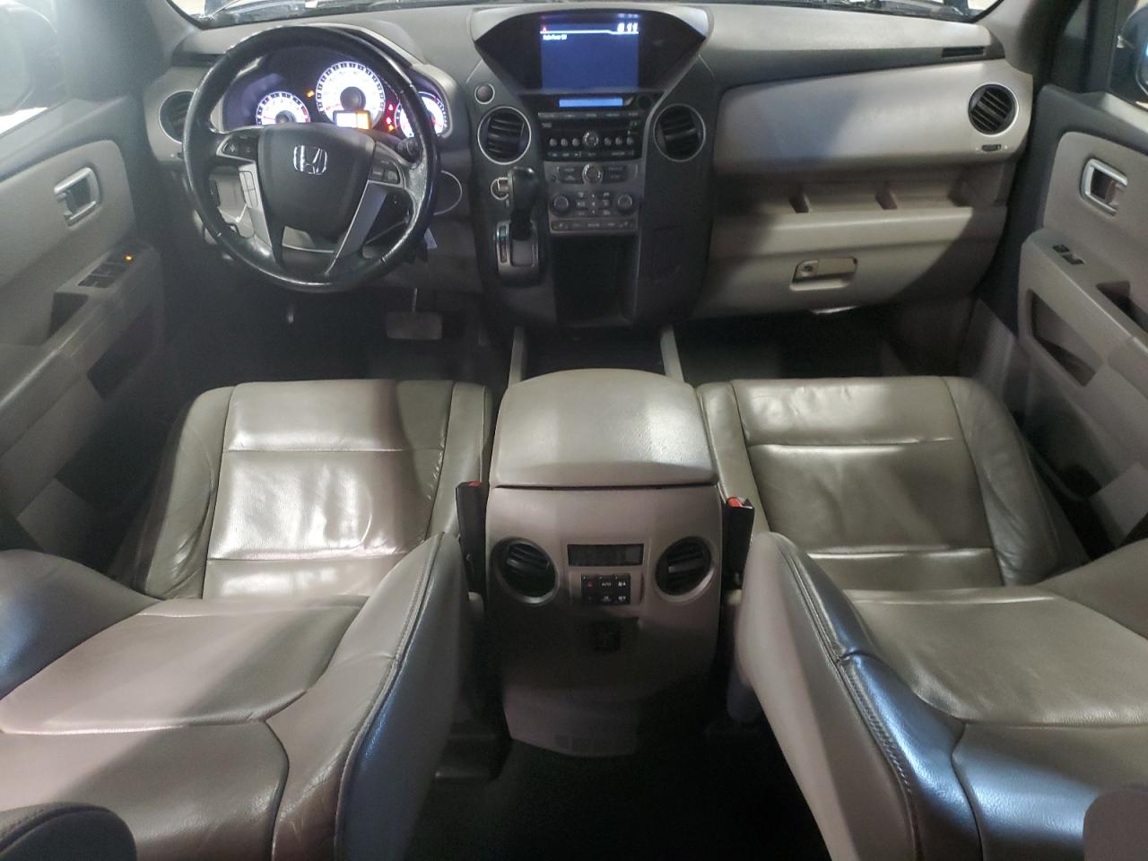 2014 Honda Pilot - Image 8