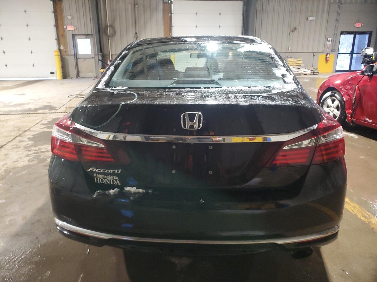 VIN 1HGCR2F31GA174407 2016 HONDA ACCORD no.6