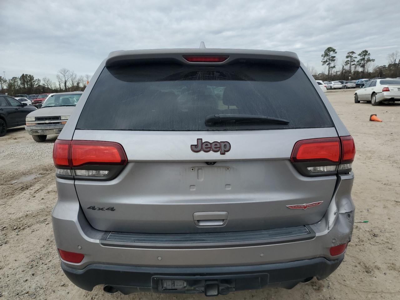 2019 Jeep Grand Cherokee - Image 6