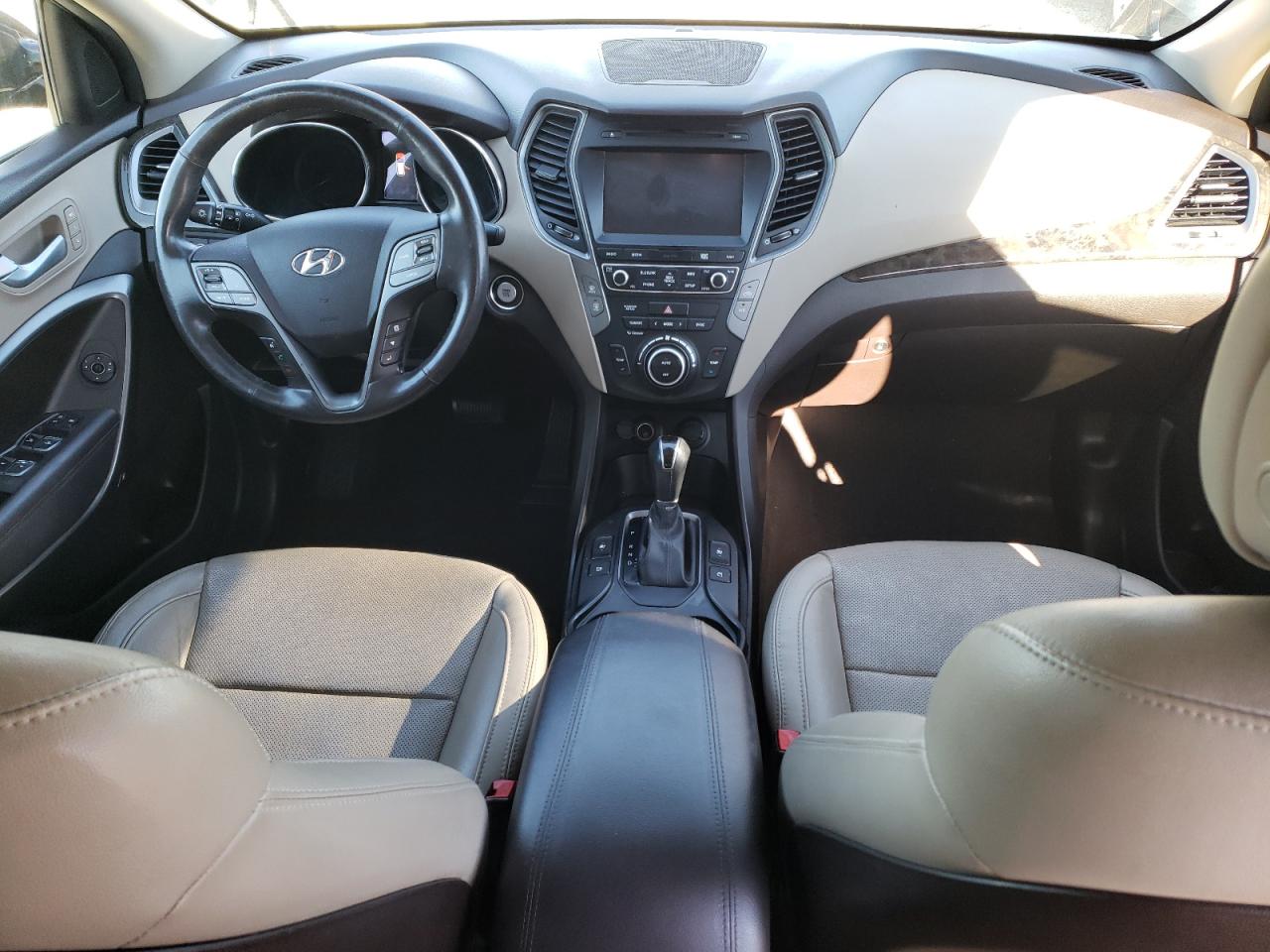 2017 Hyundai Santa Fe - Image 8