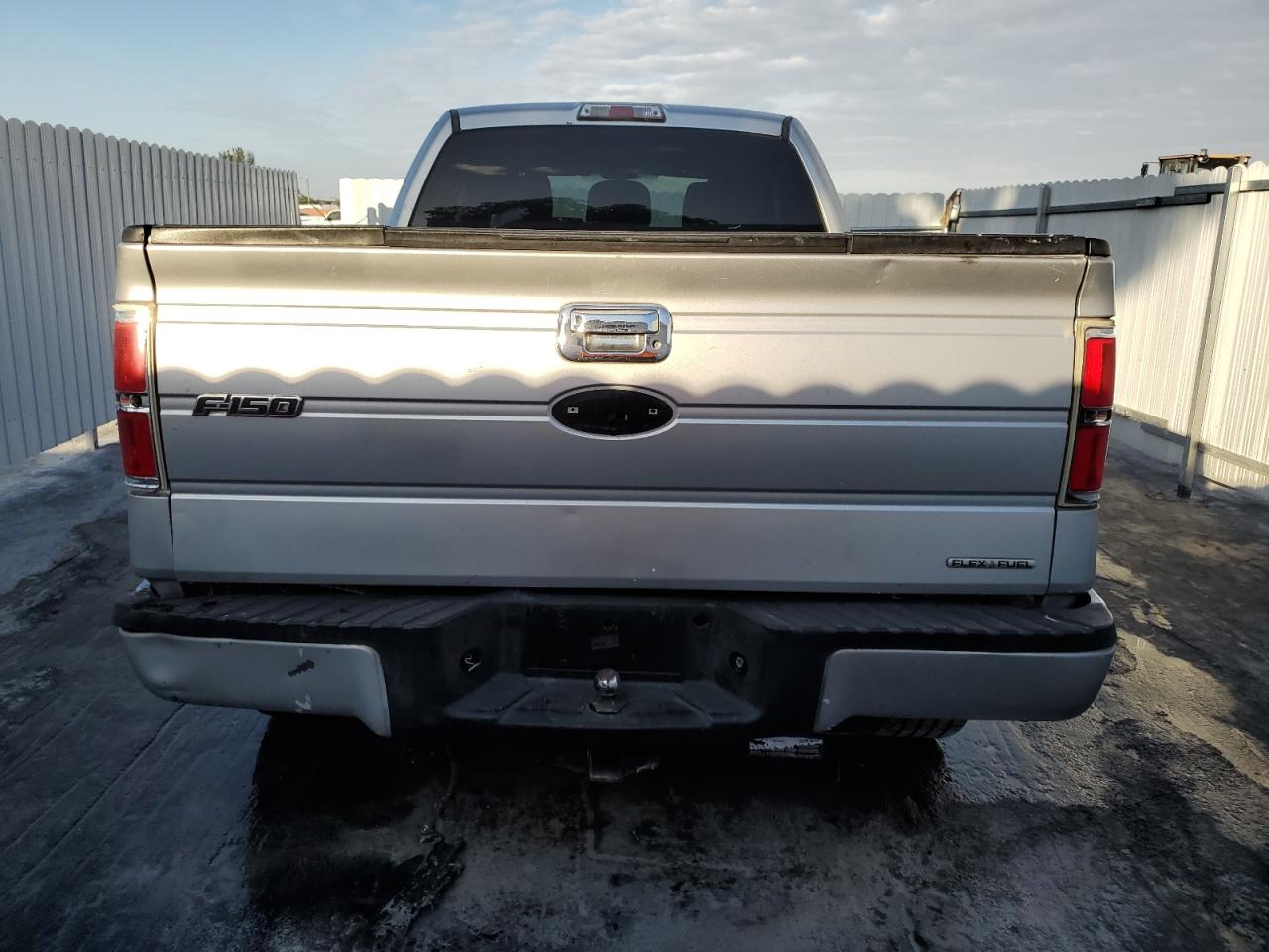 2012 Ford F150 Super Cab VIN: 1FTEX1CM8CFB00287 Lot: 87693055