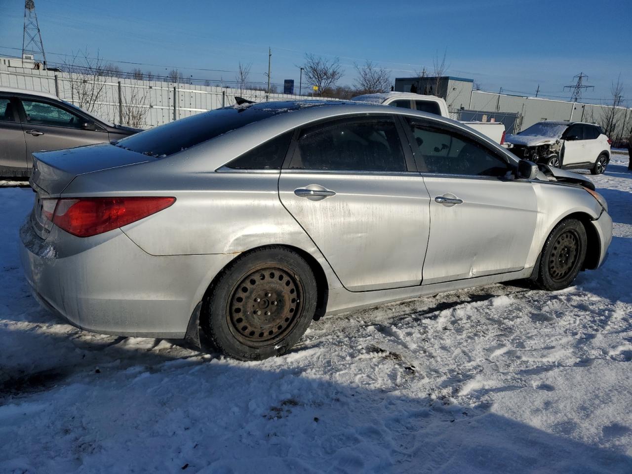 2013 Hyundai Sonata - Image 3