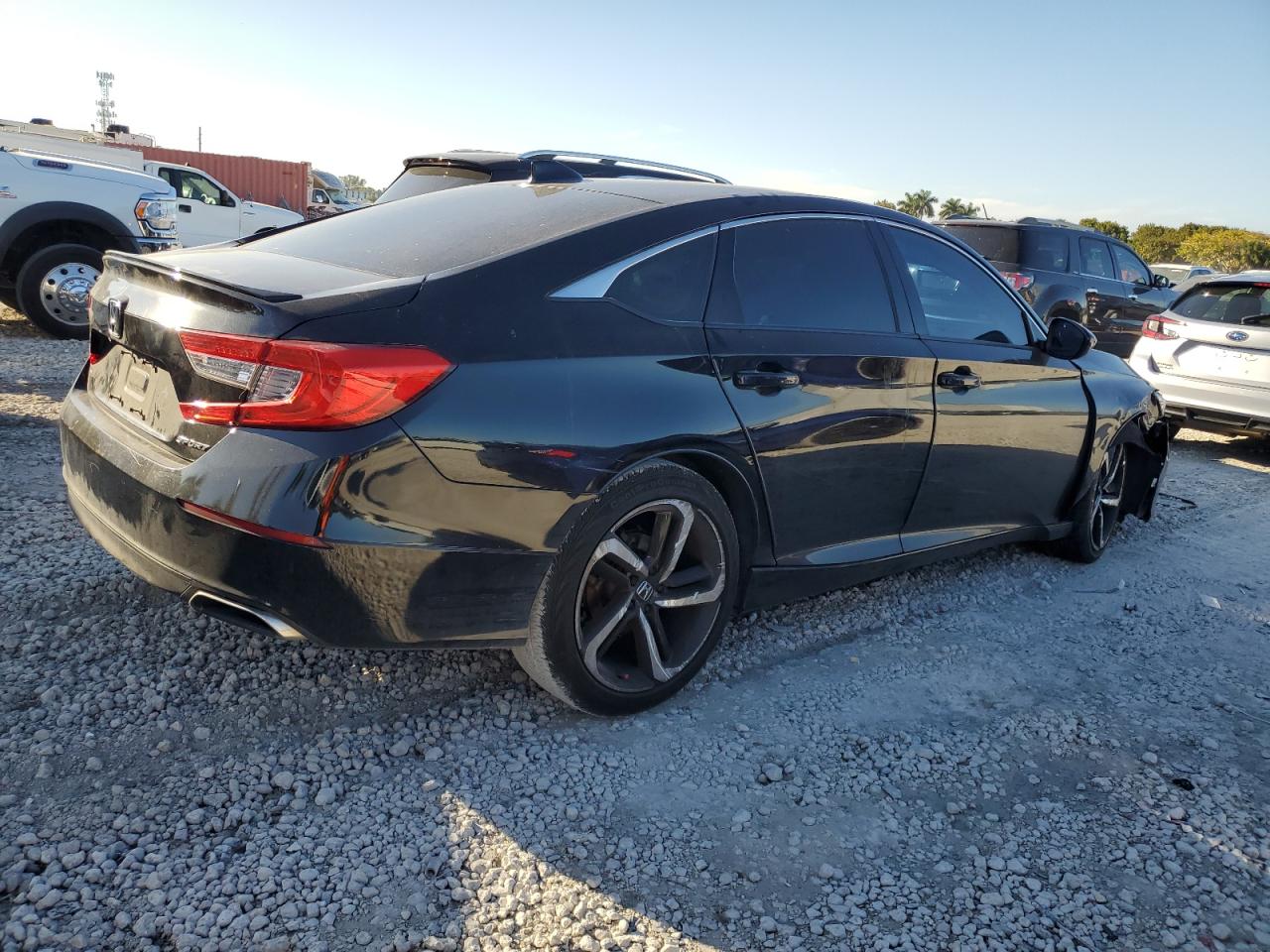 1HGCV1F37KA037244 HONDA ACCORD 2019
