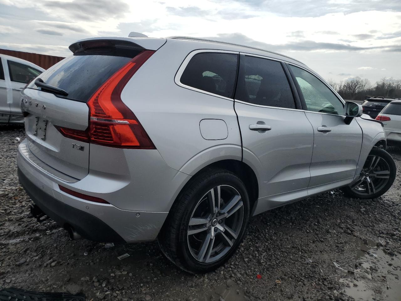 2019 Volvo XC60 - Image 3