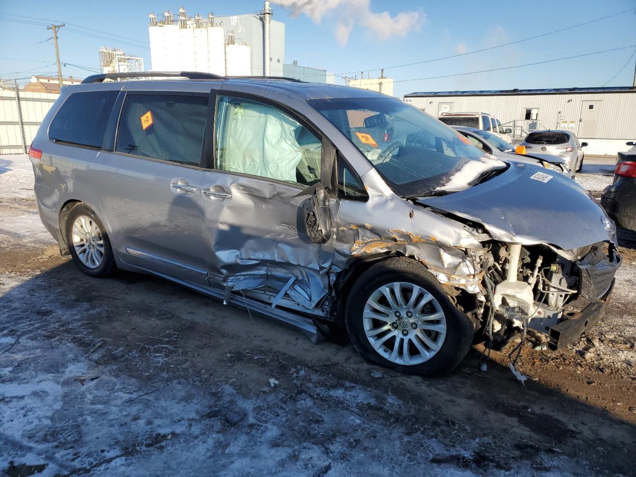 2013 Toyota Sienna - Image 4