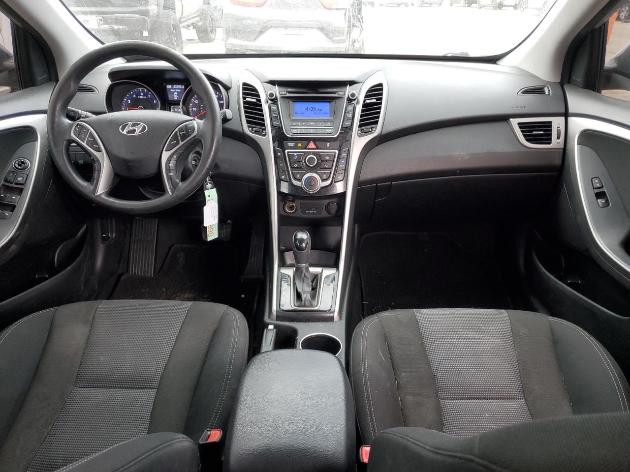 2013 Hyundai Elantra - Image 8