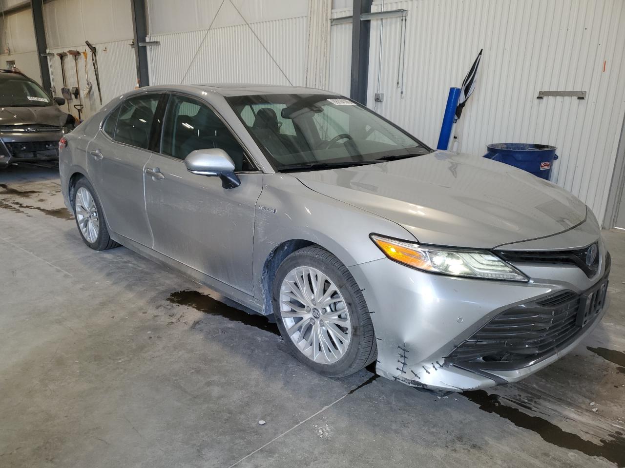 2018 Toyota Camry - Image 4