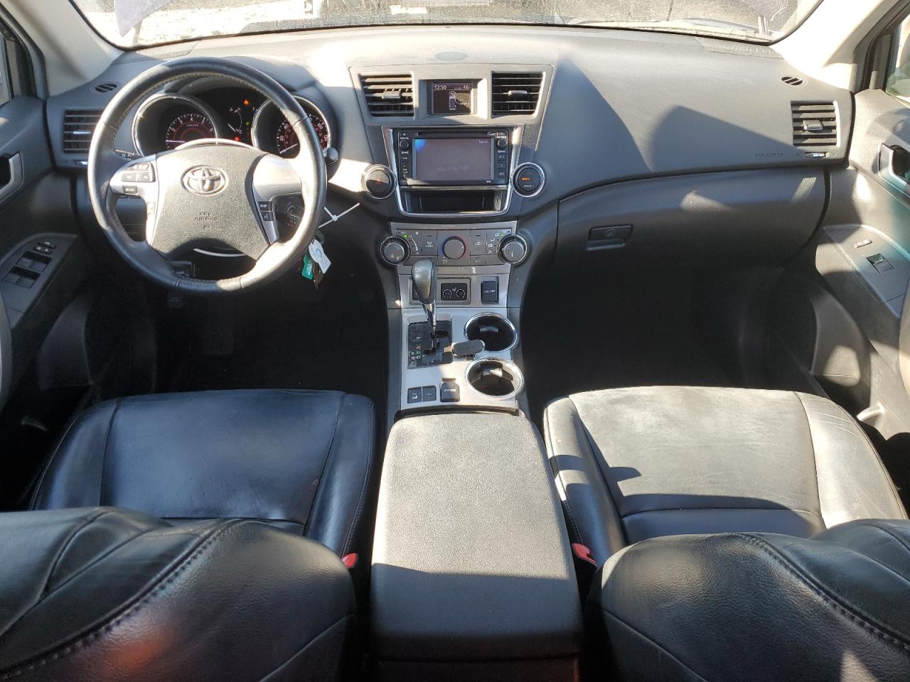 2013 Toyota Highlander - Image 8