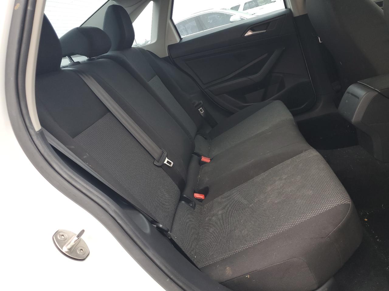 2019 Volkswagen Jetta - Image 10