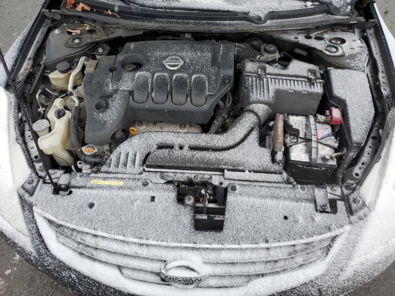 2010 Nissan Altima - Image 11