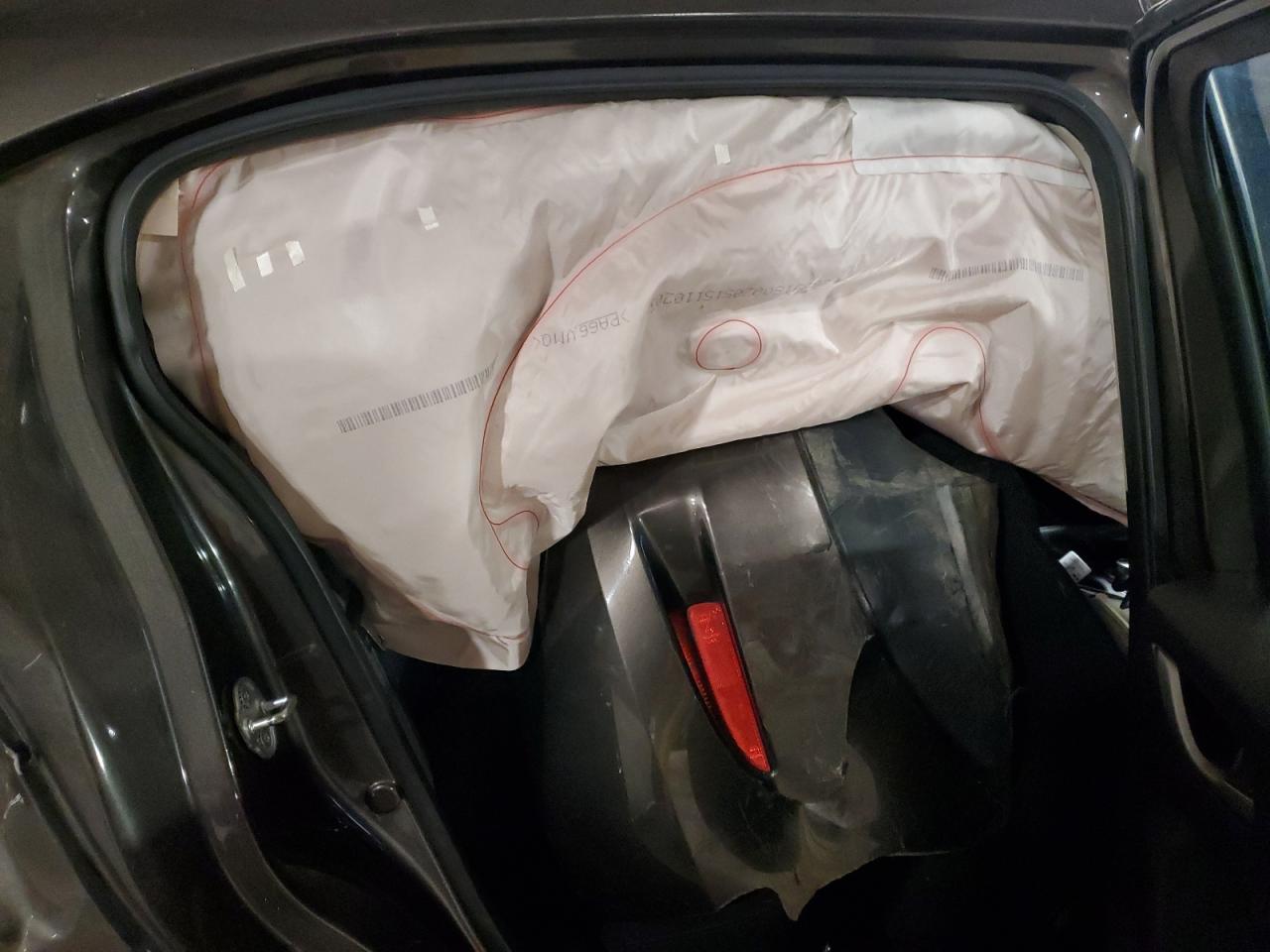 2016 Mazda 3 - Image 10