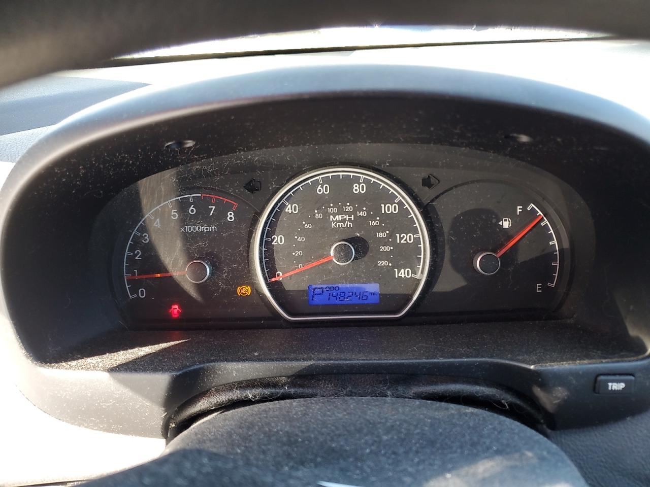 2010 Hyundai Elantra - Image 9