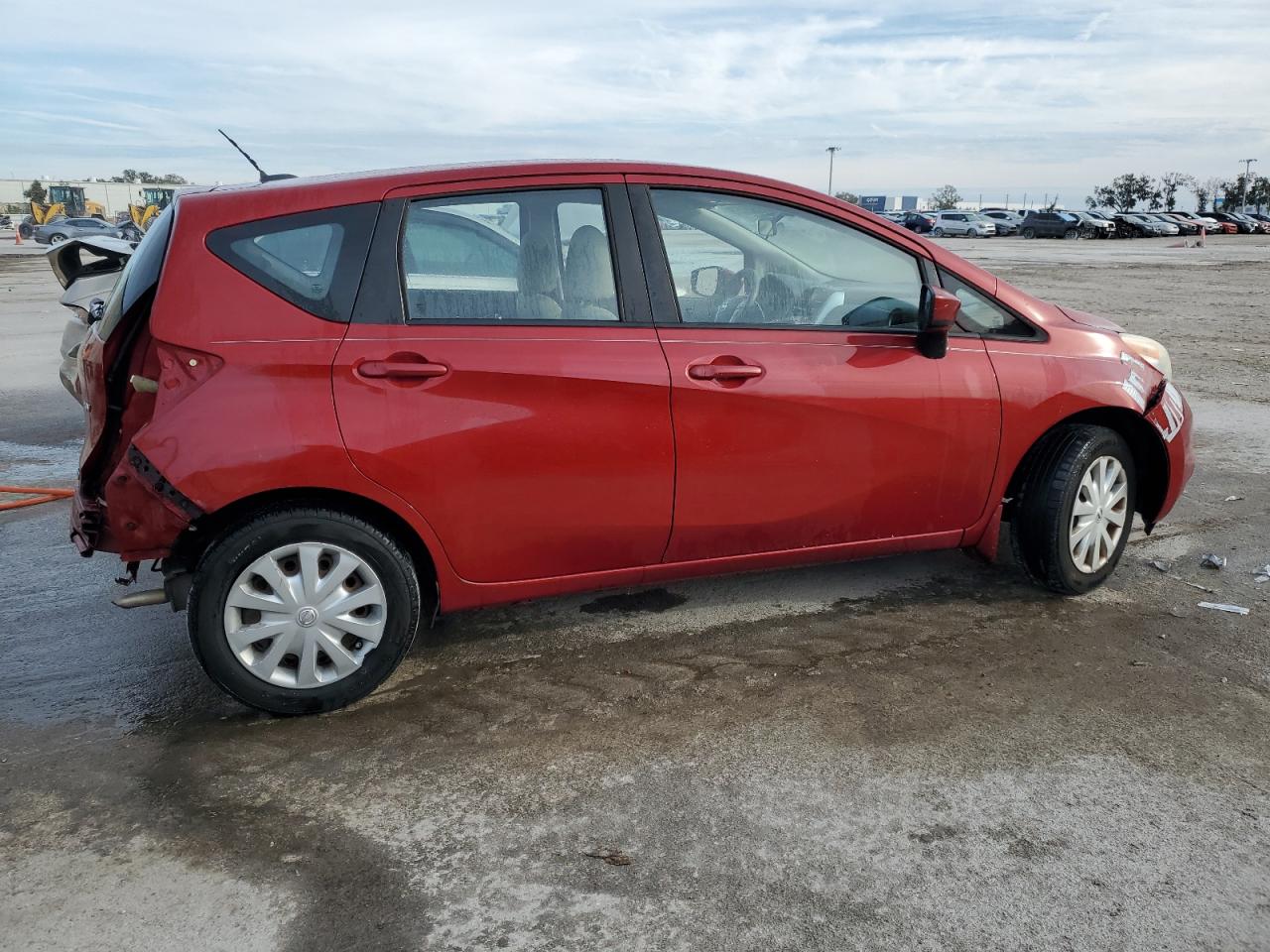 2015 Nissan Versa - Image 3