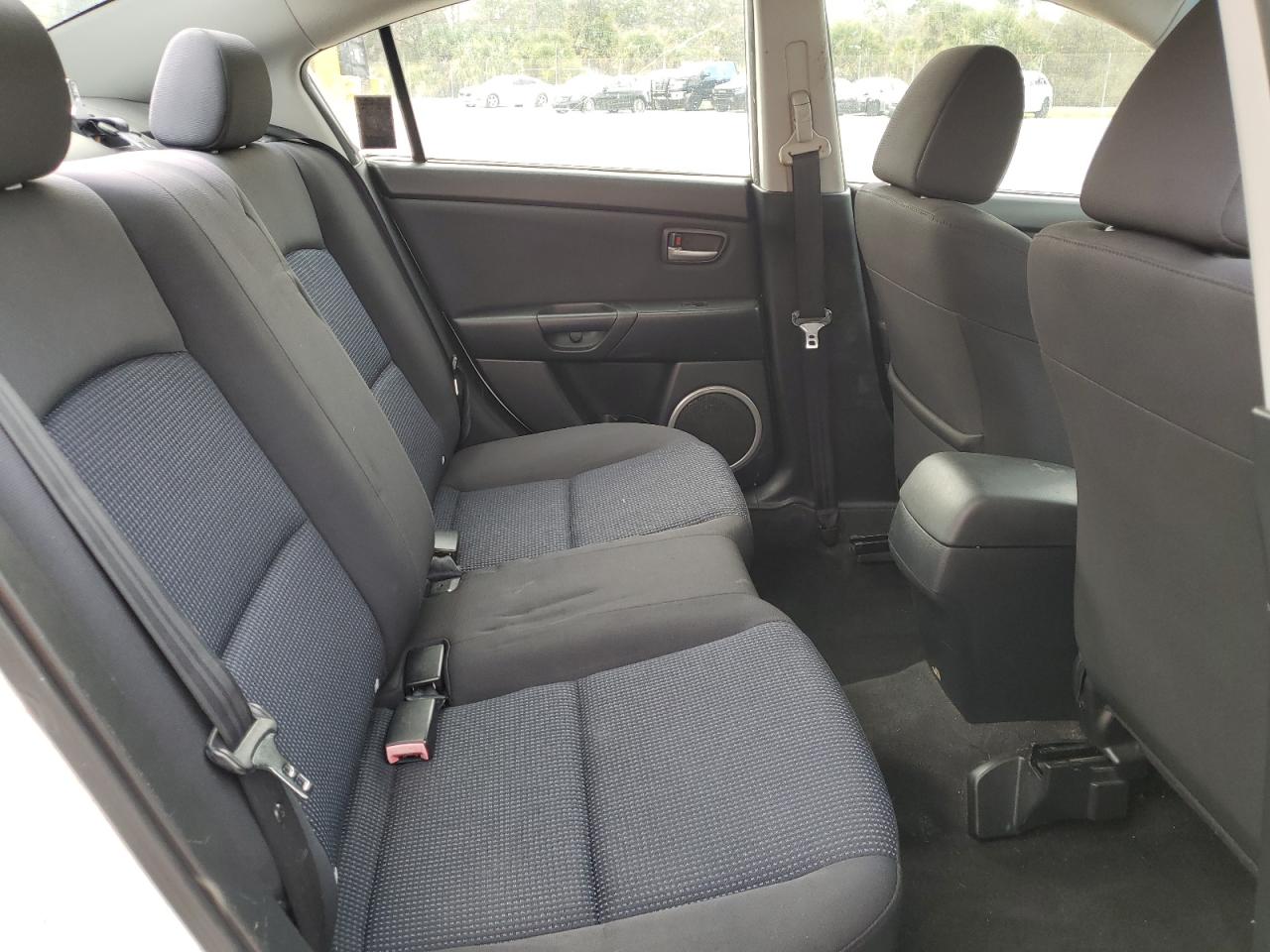 2005 Mazda 3 - Image 10